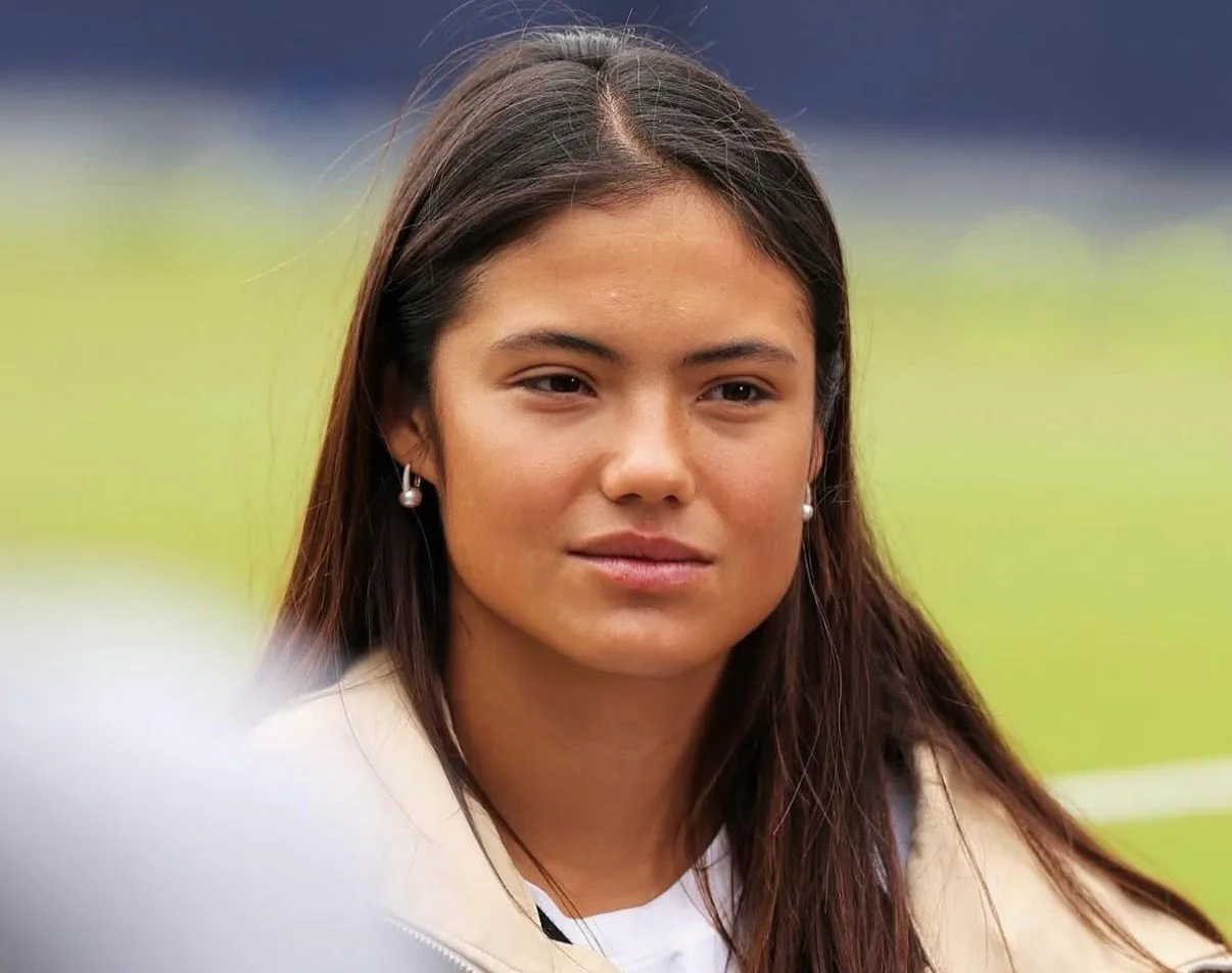 All England Club: Emma Raducanu cuts short practice session ahead of Wimbledon