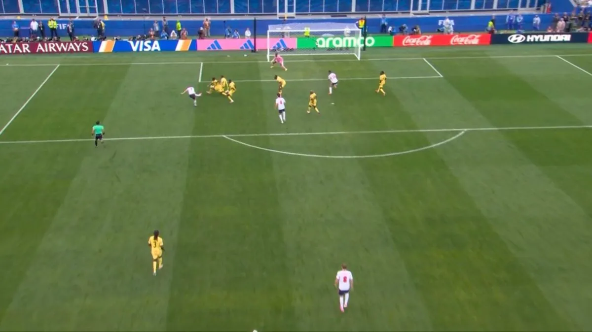 Millions of viewers receive licence fee alert during BBC airing of England vs Ghana World Cup match - Yahoo Sports UK