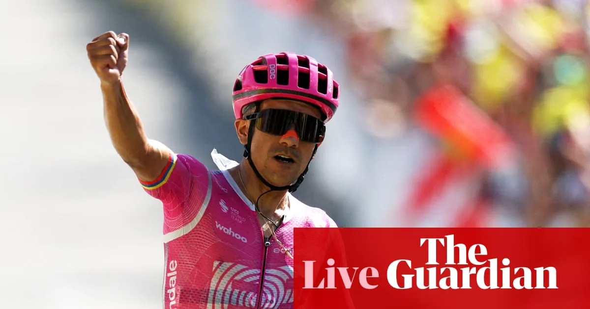 Richard Carapaz wins Tour de France stage 18 from the break - Cycling Weekly
